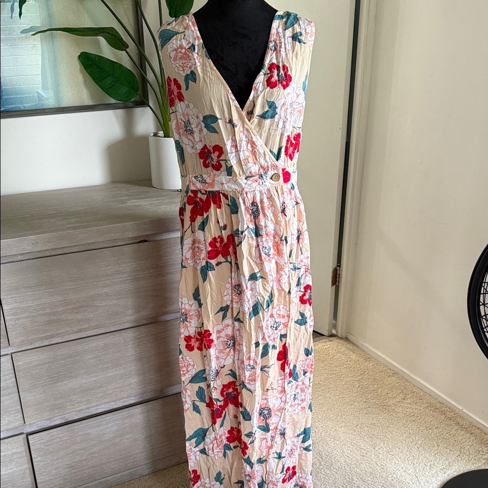 Roxy Red and Pink Sleeveless V-Neck Maxi Sundress